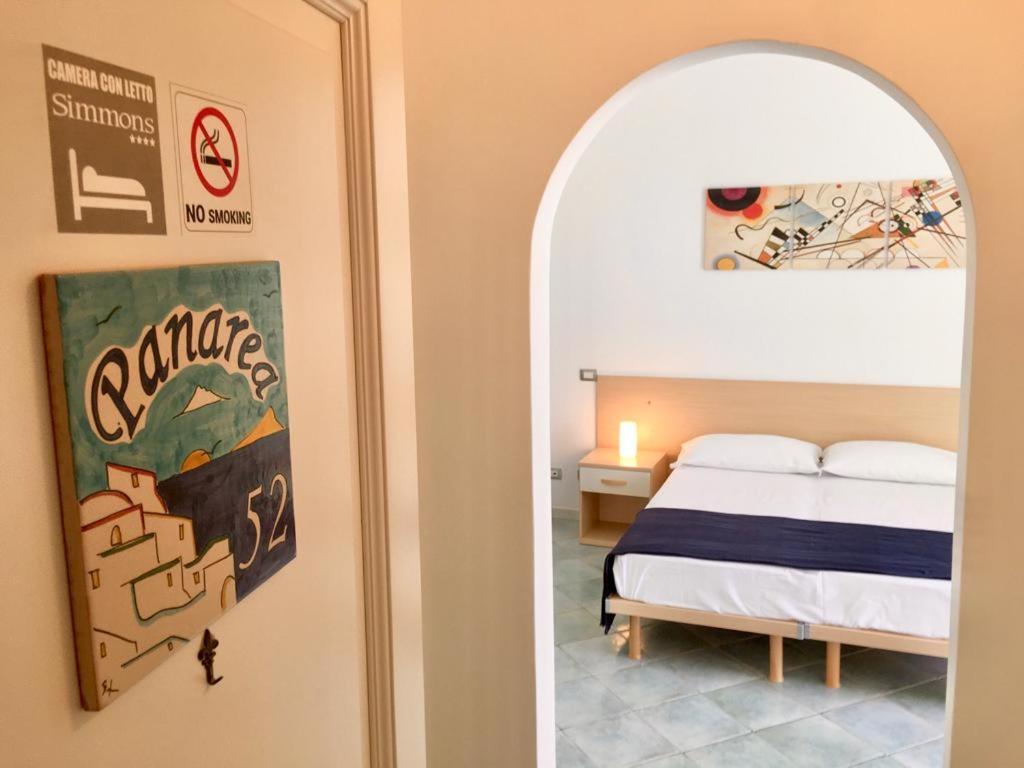 Casa Mafalda B&B Липари Екстериор снимка